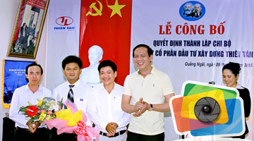 Cérémonie de la fondation de la cellule du parti du groupe Thiên Tân