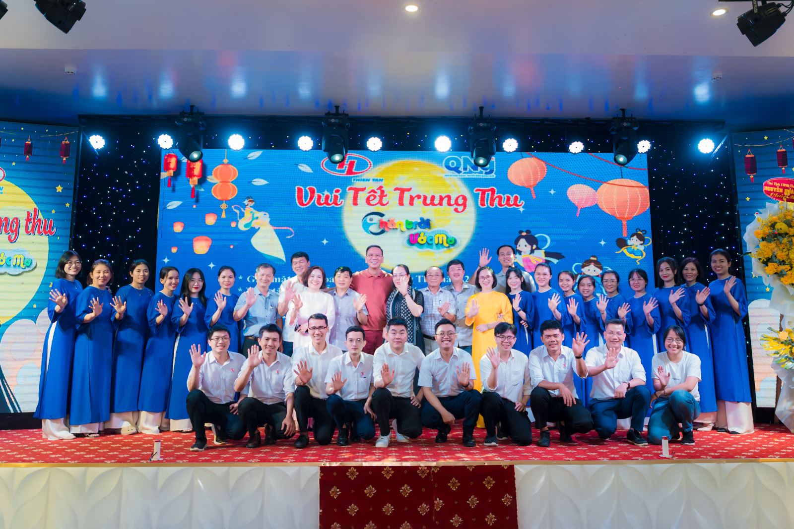 Thien Tan Group logo/clôture