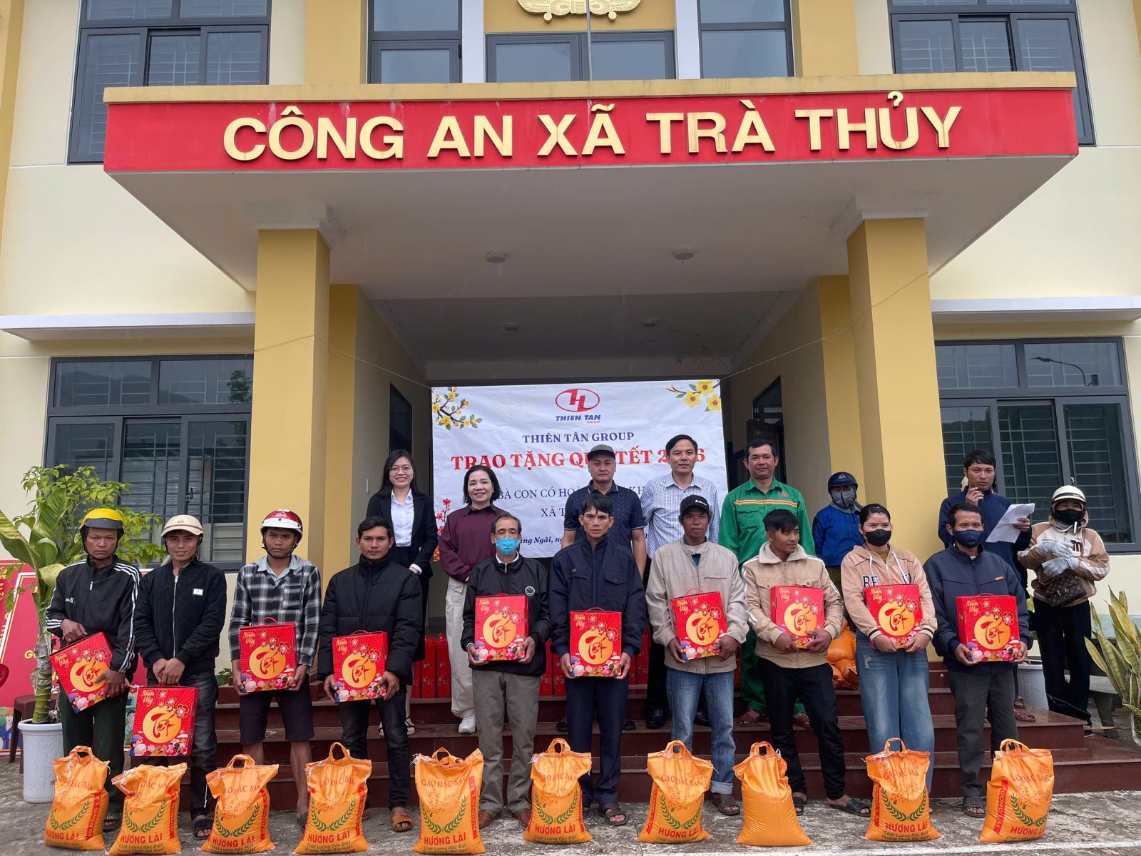 Action caritative du Têt 2026 de Thien Tan Group à Tra Bong