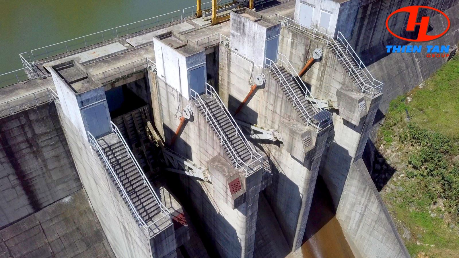 Vue rapprochée des vannes radiales