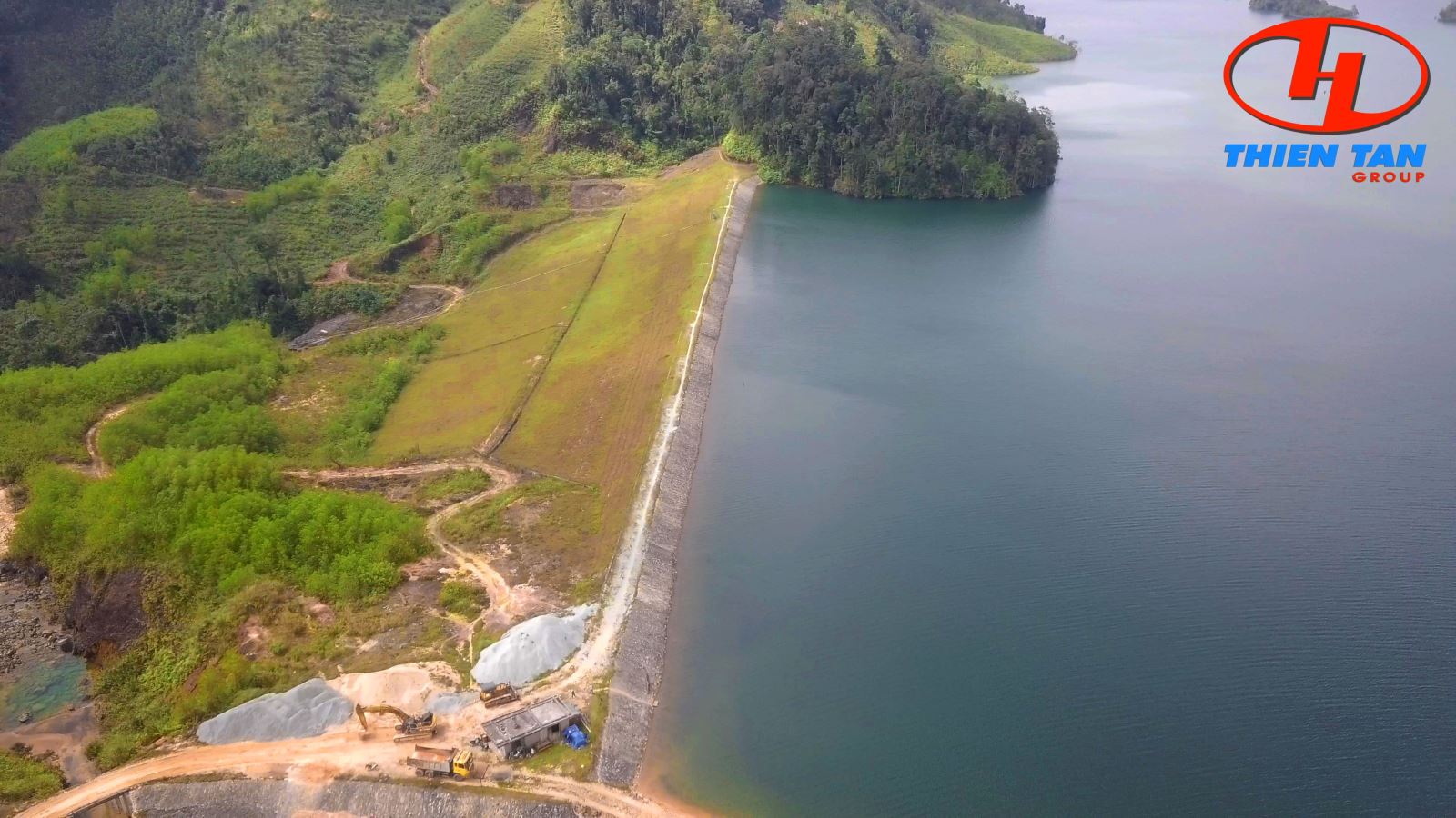 Barrage du réservoir Ha Nang